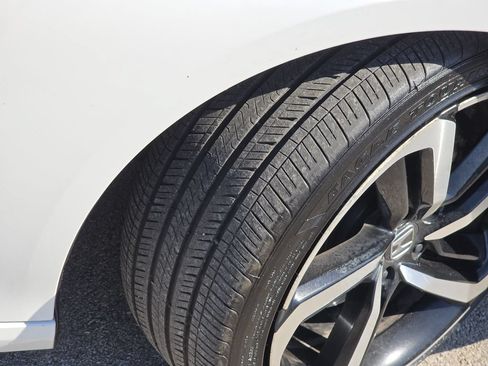 Used 2018 Honda Accord Sport image 10