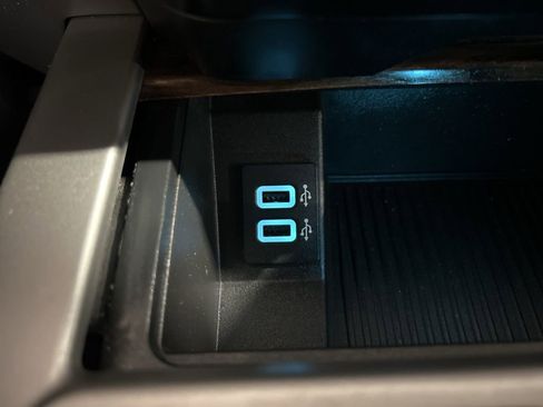 Used 2018 Ford F150 Lariat w/ Equipment Group 502A Luxury image 38