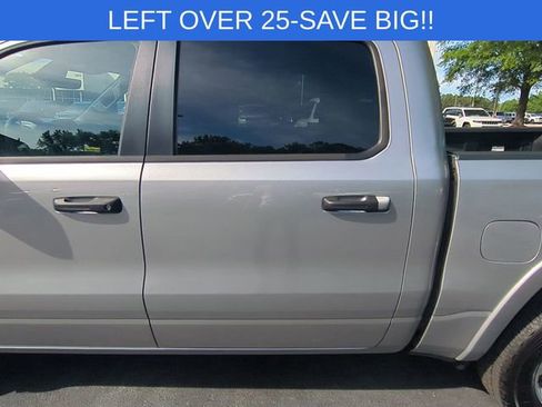 Used 2025 RAM 1500 Big Horn AWD/4WD image 28