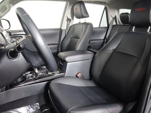 Used 2024 Toyota 4Runner TRD Off-Road Premium image 30