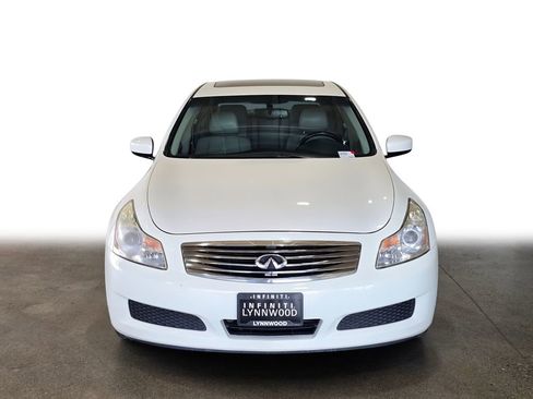Used 2009 INFINITI G37 x Sedan AWD/4WD image 2