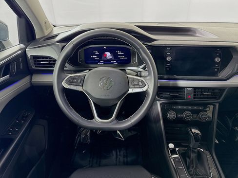 Used 2023 Volkswagen Taos SEL image 23