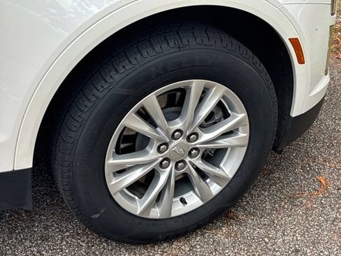 Used 2023 Cadillac XT5 Luxury FWD image 16