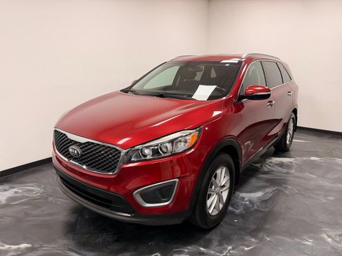 Used 2016 Kia Sorento FWD w/ LX Convenience Package image 3