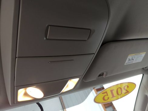 Used 2015 Dodge Grand Caravan American Value Package w/ UConnect Hands-Free Group FWD image 18