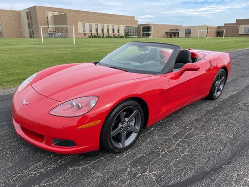 Used 2005 Chevrolet Corvette Convertible w/ Preferred Equipment Group RWD image 67