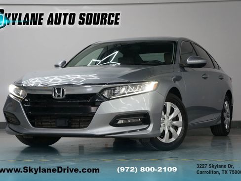 Used 2018 Honda Accord EX image 1
