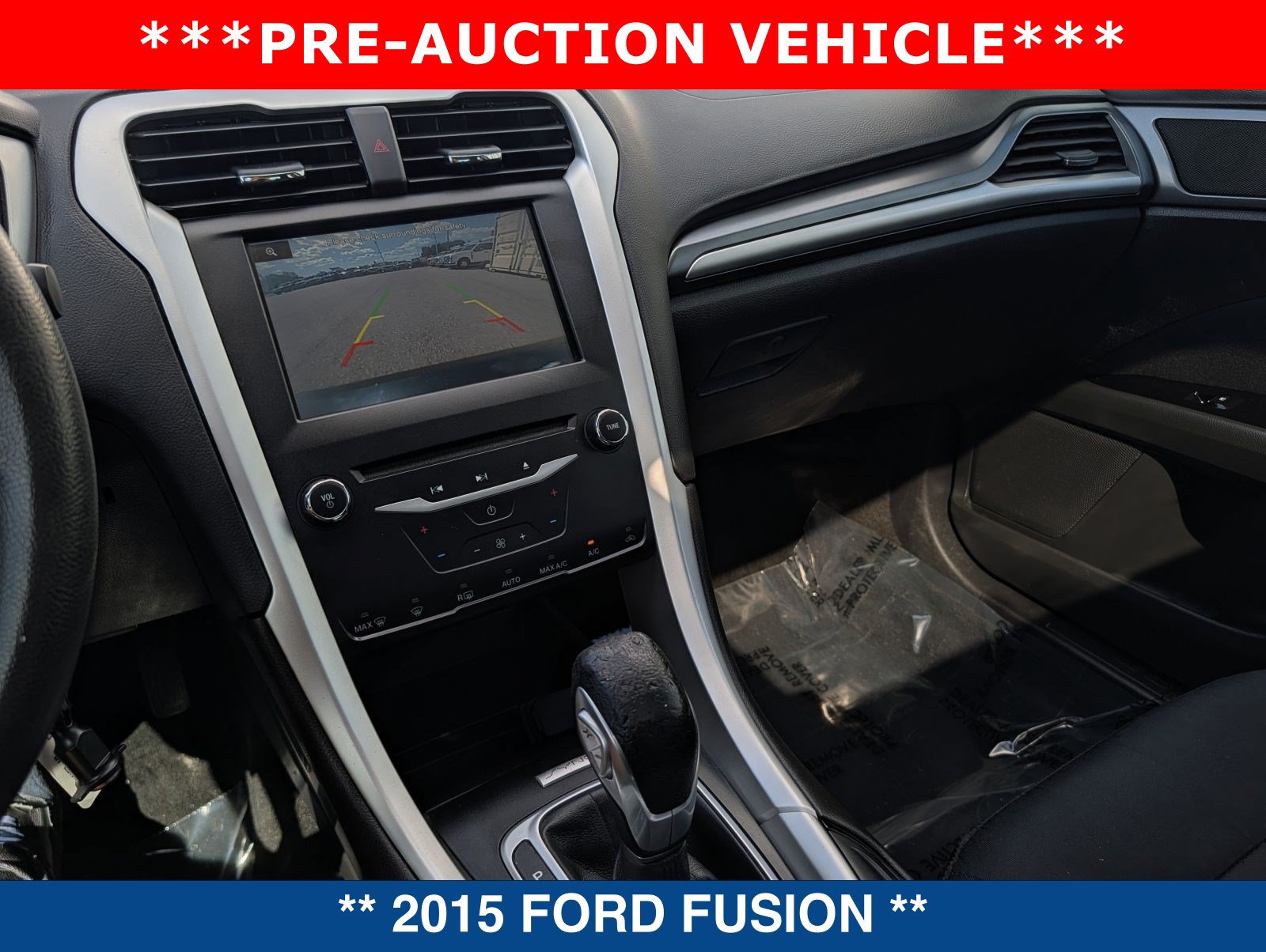 Used 2015 Ford Fusion SE FWD image 28