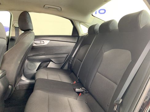 Used 2022 Kia Forte LXS FWD image 29