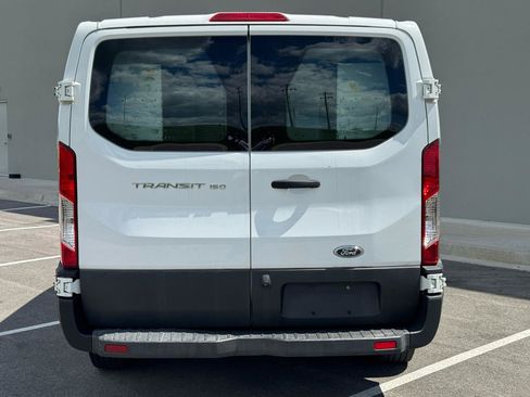 Used 2016 Ford Transit 150 130 Low Roof RWD image 4