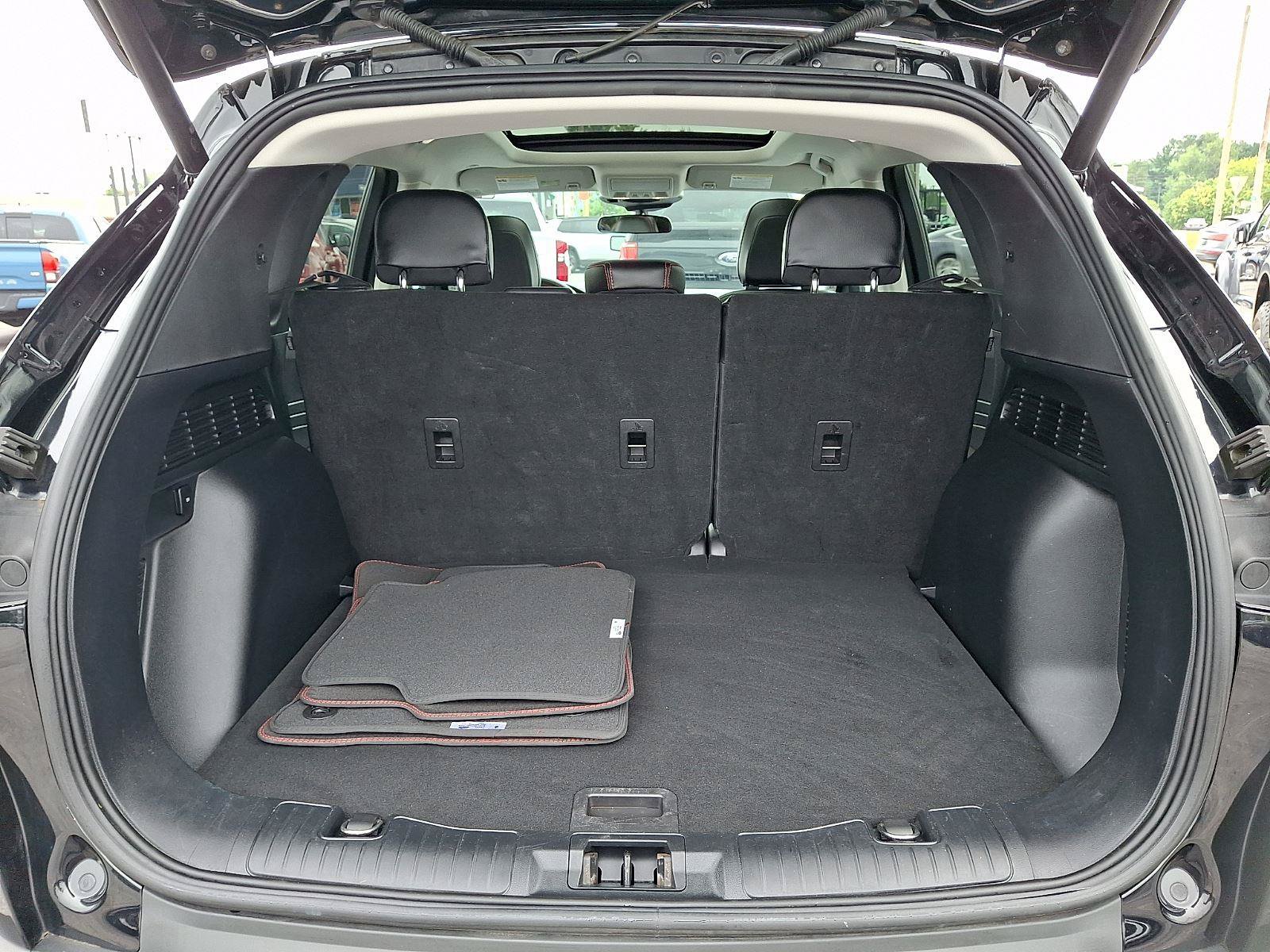 Certified 2022 Ford Escape SEL w/ SEL Stealth AWD Package image 29