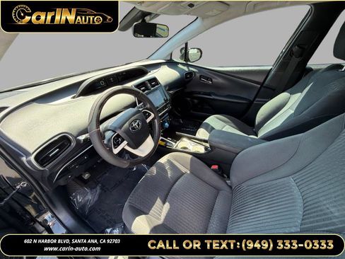 Used 2017 Toyota Prius Three w/ Carpet Mat Package image 9