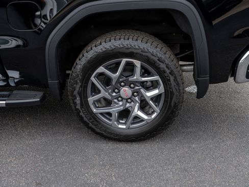 New 2026 GMC Sierra 1500 SLT AWD/4WD image 11