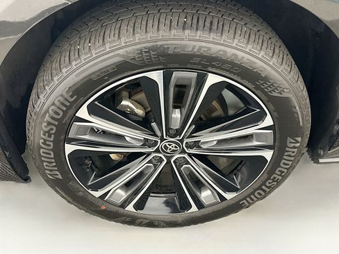 Used 2023 Toyota bZ4X Limited w/ Weather Package AWD/4WD image 11