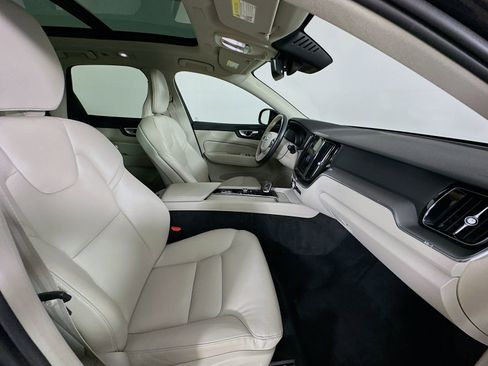 Used 2024 Volvo XC60 T8 Core w/ Climate Package AWD/4WD image 43
