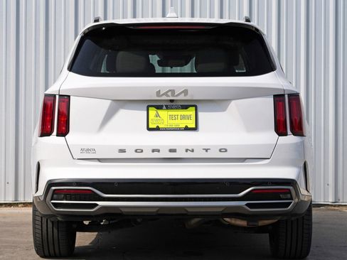 Used 2022 Kia Sorento SX image 10