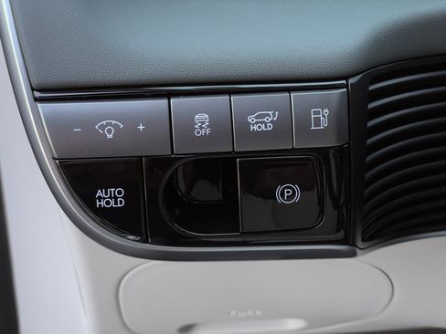 New 2026 Hyundai Ioniq 5 Limited image 36