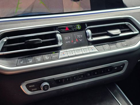 Used 2022 BMW X5 sDrive40i w/ M Sport Package RWD image 26