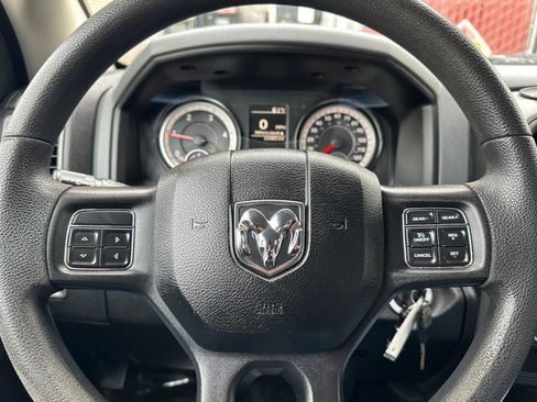 Used 2019 RAM 1500 Tradesman w/ Chrome Appearance Group image 21