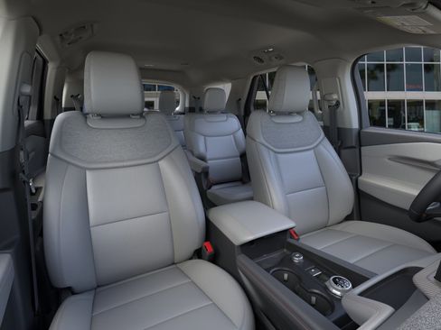 New 2026 Ford Explorer Active RWD image 10