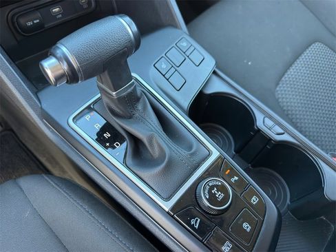 Used 2024 Kia Sportage LX image 14