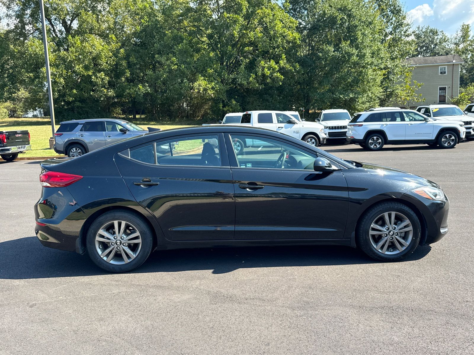 Used 2018 Hyundai Elantra SEL FWD image 4
