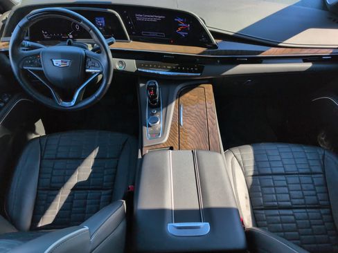 Certified 2024 Cadillac Escalade Sport Platinum image 29