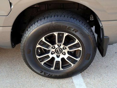 Certified 2024 Nissan Titan SV w/ SV Convenience Package image 11