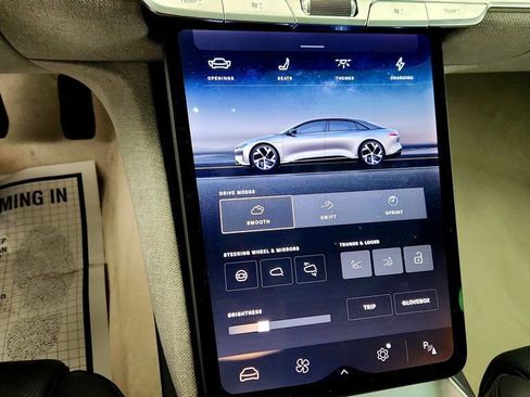 Used 2023 Lucid Air Touring image 18