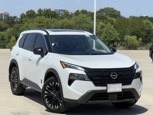 Certified 2026 Nissan Rogue Dark Armor FWD image 2