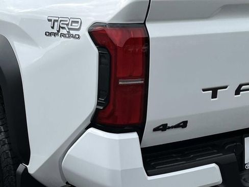 New 2026 Toyota Tacoma TRD Off-Road AWD/4WD image 6