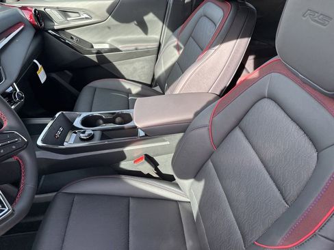 New 2026 Chevrolet Equinox RS image 2