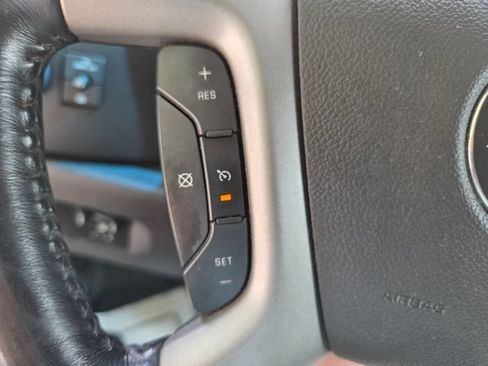 Used 2014 Chevrolet Silverado 2500 LT w/ Interior Plus Package AWD/4WD image 27