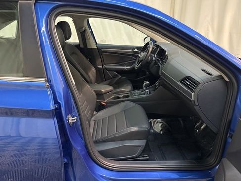 Certified 2022 Volkswagen Jetta SE image 34