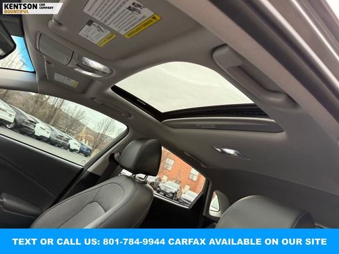 Used 2022 Hyundai Kona Limited image 29