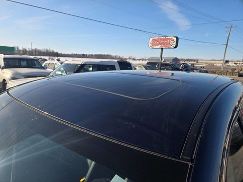 Used 2019 MAZDA CX-9 Touring w/ Touring Premium Package image 10