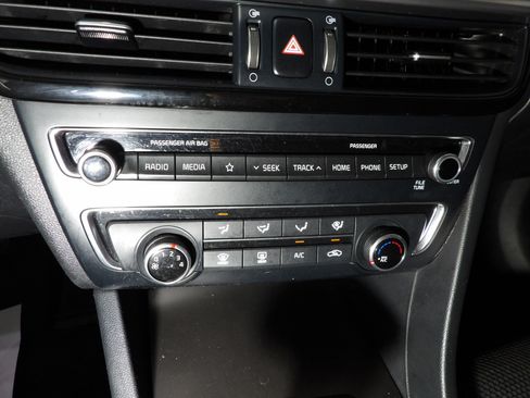 Used 2020 Kia Optima S FWD image 13