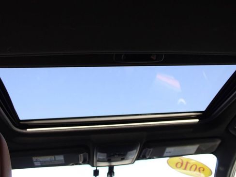 Used 2016 Toyota RAV4 SE image 28