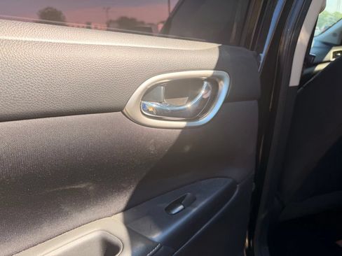 Used 2018 Nissan Sentra SV FWD image 24