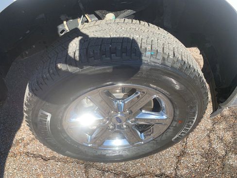 Used 2024 Ford F150 XLT w/ Equipment Group 302A MID image 9