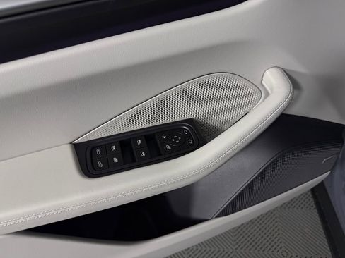 New 2026 Porsche Macan 4 Electric image 20