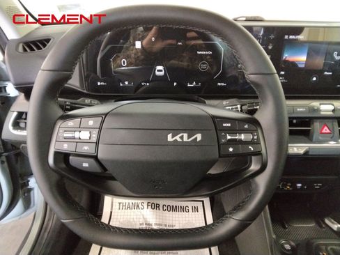 Used 2025 Kia K4 EX image 10