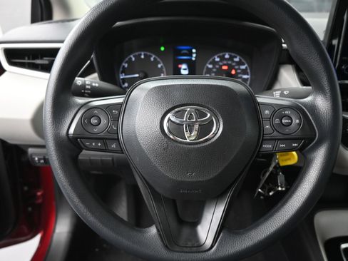 Certified 2025 Toyota Corolla LE FWD image 27