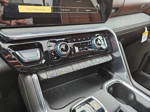 New 2026 GMC Sierra 1500 Denali Ultimate w/ LPO, Utility Wall Package AWD/4WD image 25