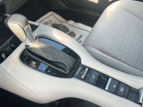 Used 2025 Honda HR-V LX image 19
