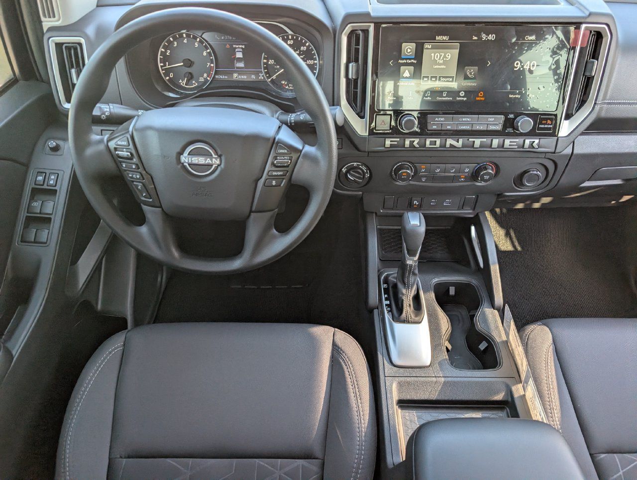 Certified 2025 Nissan Frontier SV AWD/4WD image 10