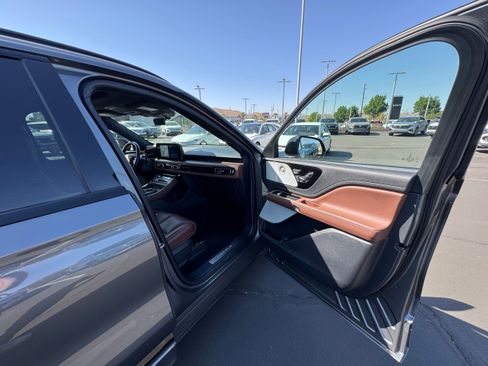 Used 2025 Lincoln Aviator Reserve w/ Equipment Group 201A AWD/4WD image 28