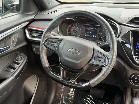 Used 2022 Chevrolet TrailBlazer RS w/ Convenience Package AWD/4WD image 9
