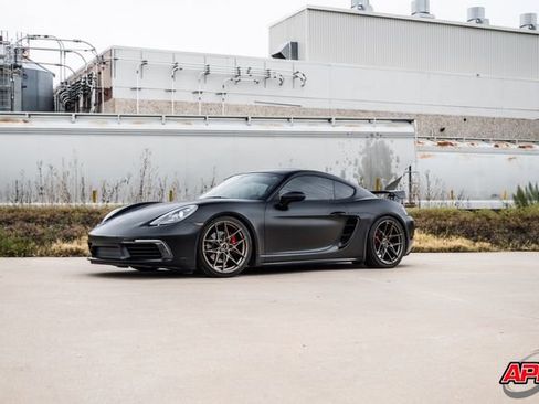 Used 2017 Porsche 718 Cayman image 18