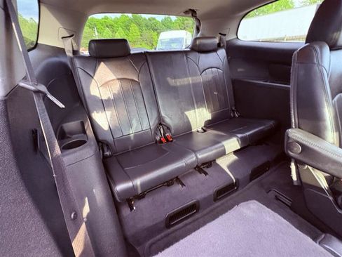Used 2011 Buick Enclave CXL AWD/4WD image 19